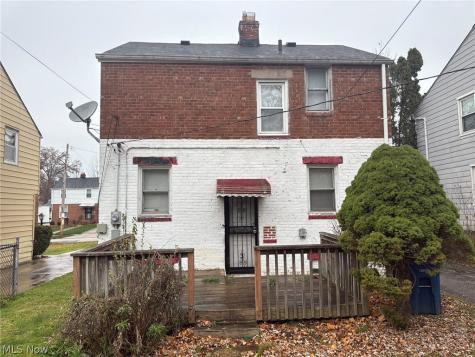 17316 Throckley Avenue Cleveland OH 44128