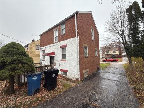 17316 Throckley Avenue Cleveland OH 44128