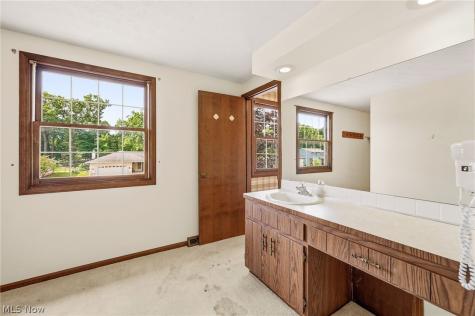 6602 Night Vista Drive Parma OH 44129
