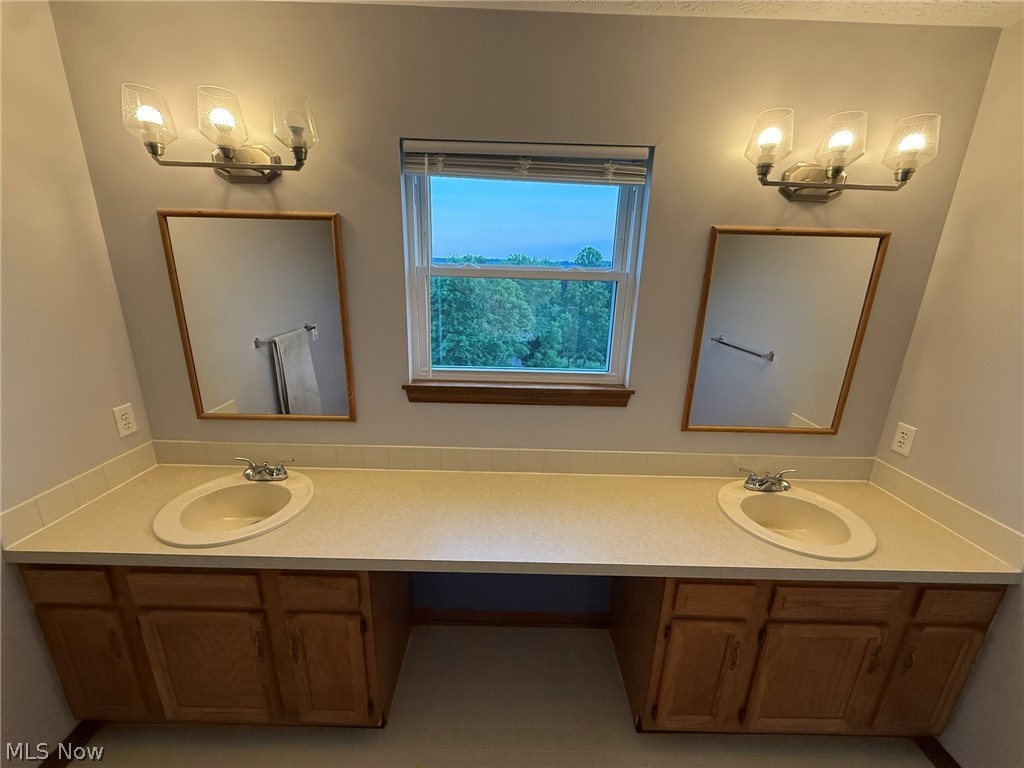 9724 Lafont Circle NE Bolivar OH 44612