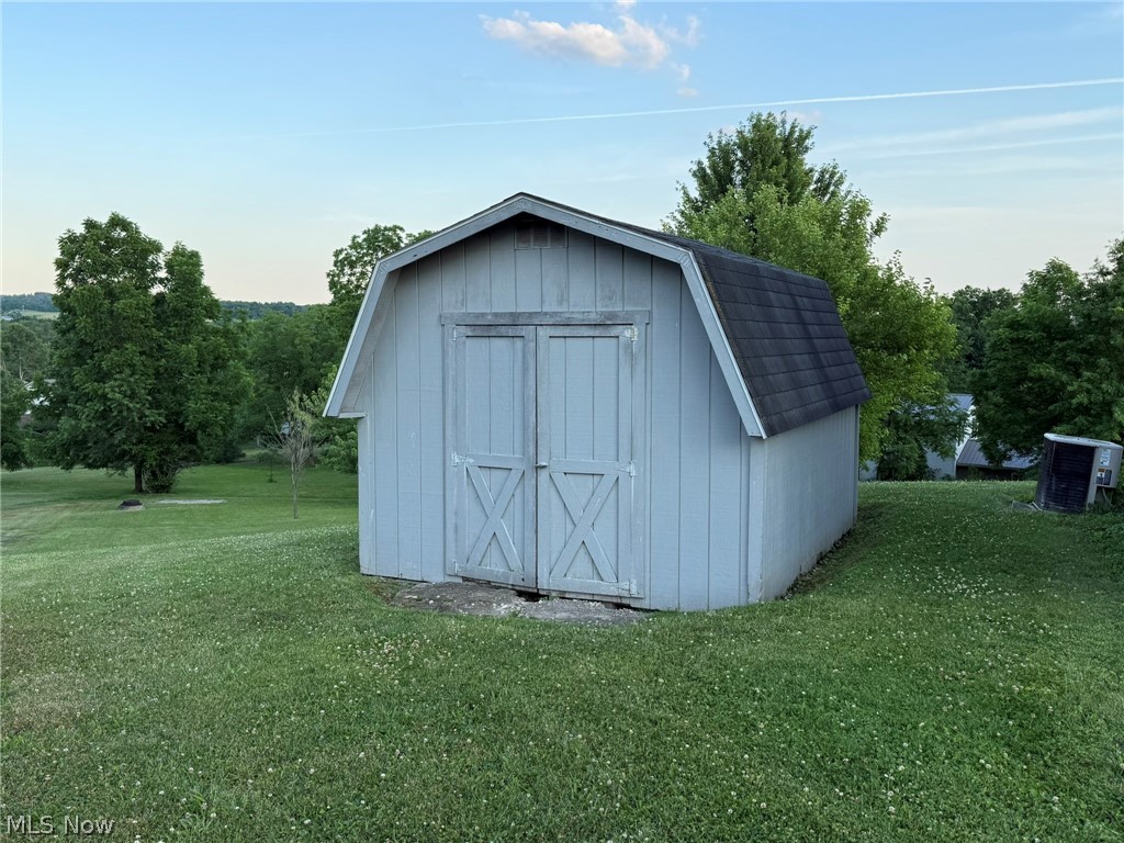 9724 Lafont Circle NE Bolivar OH 44612