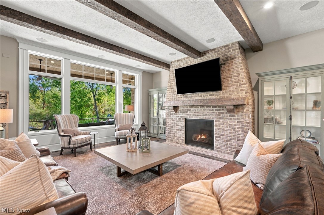 6771 Pheasants Ridge Hudson OH 44236