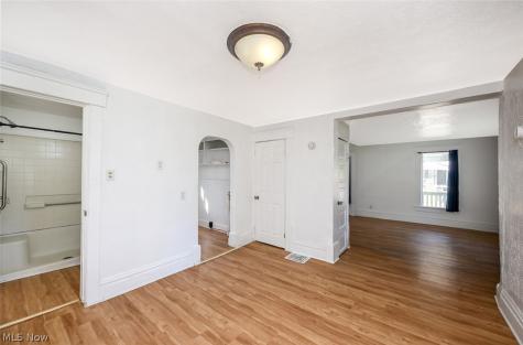 260 E York Street Akron OH 44310