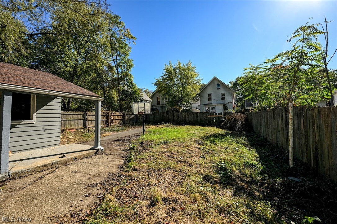 260 E York Street Akron OH 44310