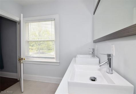 3023 Washington Boulevard Cleveland Heights OH 44118