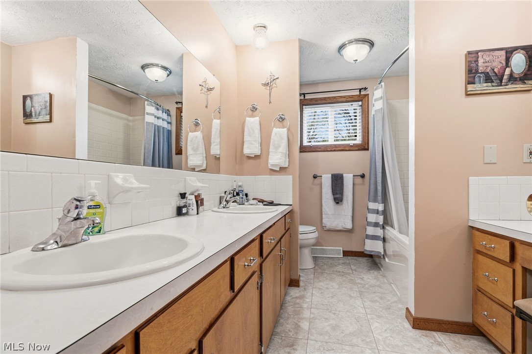 6195 Breezehill Road SW East Sparta OH 44626