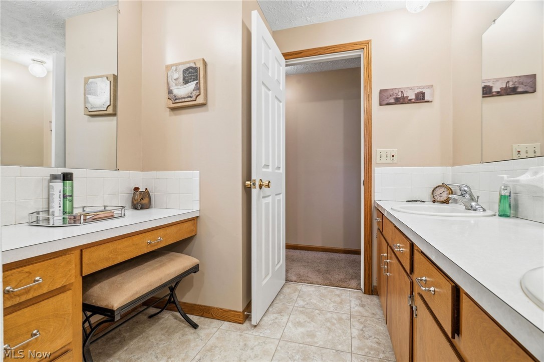 6195 Breezehill Road SW East Sparta OH 44626