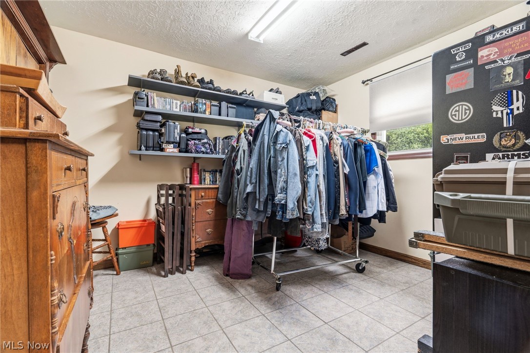 6195 Breezehill Road SW East Sparta OH 44626
