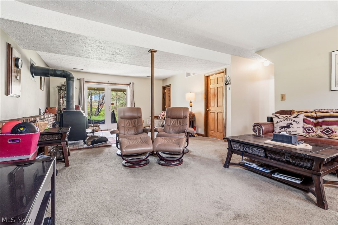 6195 Breezehill Road SW East Sparta OH 44626