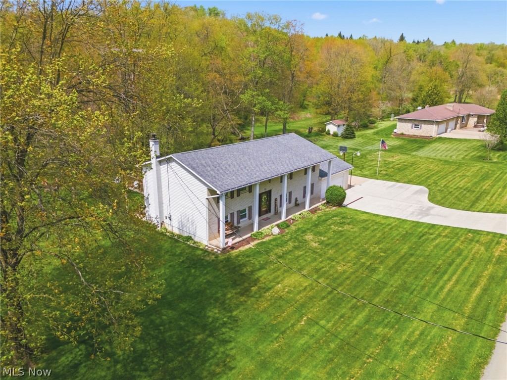 6195 Breezehill Road SW East Sparta OH 44626