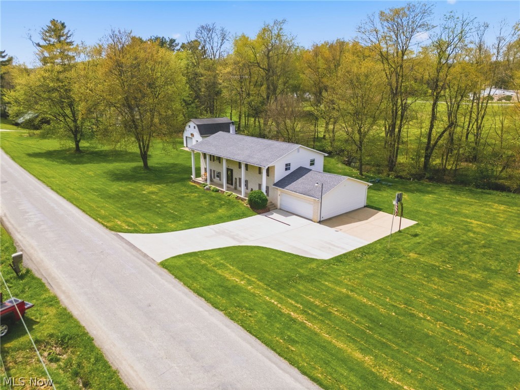 6195 Breezehill Road SW East Sparta OH 44626