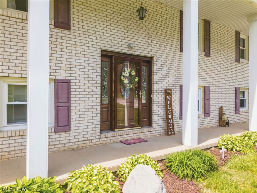 6195 Breezehill Road SW East Sparta OH 44626