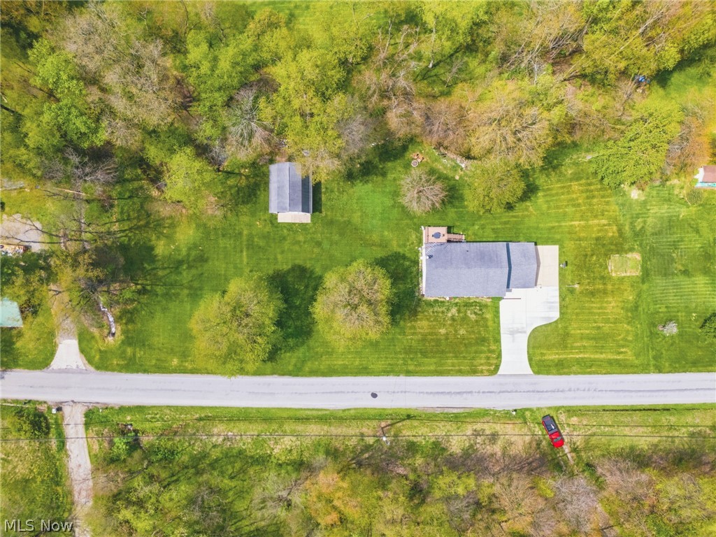 6195 Breezehill Road SW East Sparta OH 44626