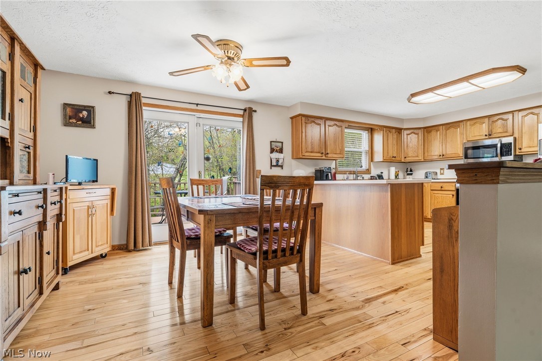 6195 Breezehill Road SW East Sparta OH 44626