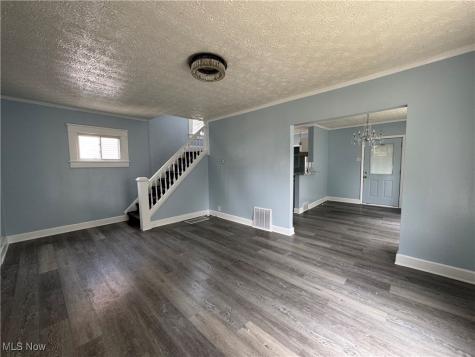 157 Henry Street Akron OH 44305