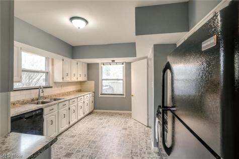 15400 Hilliard Road Lakewood OH 44107