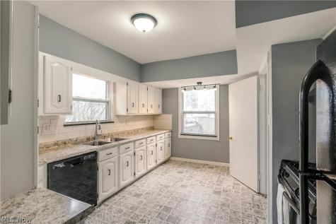 15400 Hilliard Road Lakewood OH 44107
