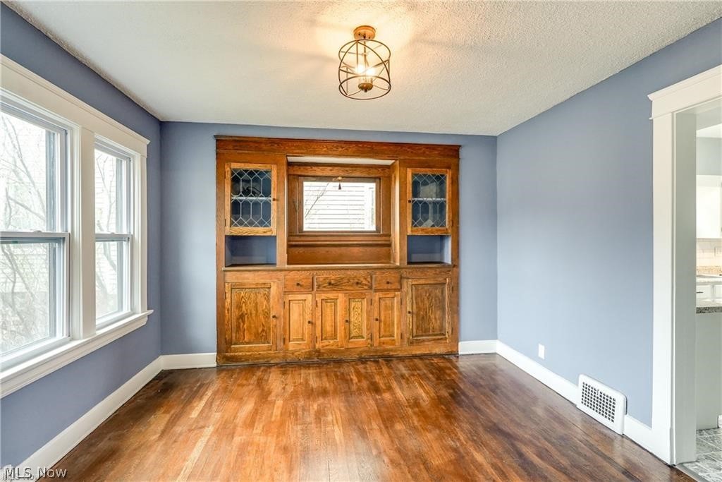 15400 Hilliard Road Lakewood OH 44107