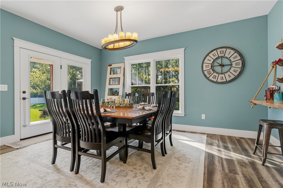 3098 Huntcliffe Road NE Canton OH 44721