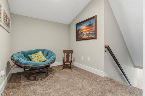 3098 Huntcliffe Road NE Canton OH 44721