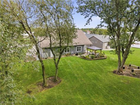 3098 Huntcliffe Road NE Canton OH 44721