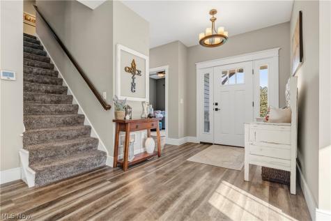 3098 Huntcliffe Road NE Canton OH 44721