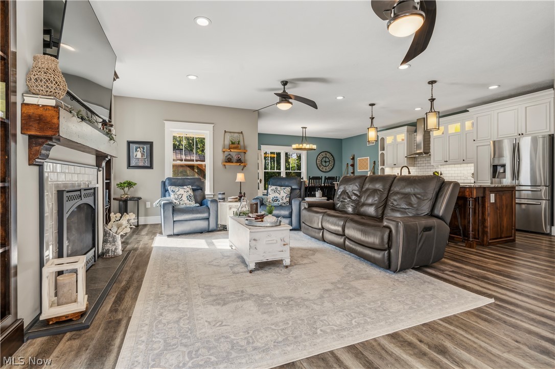 3098 Huntcliffe Road NE Canton OH 44721