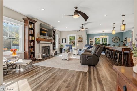3098 Huntcliffe Road NE Canton OH 44721