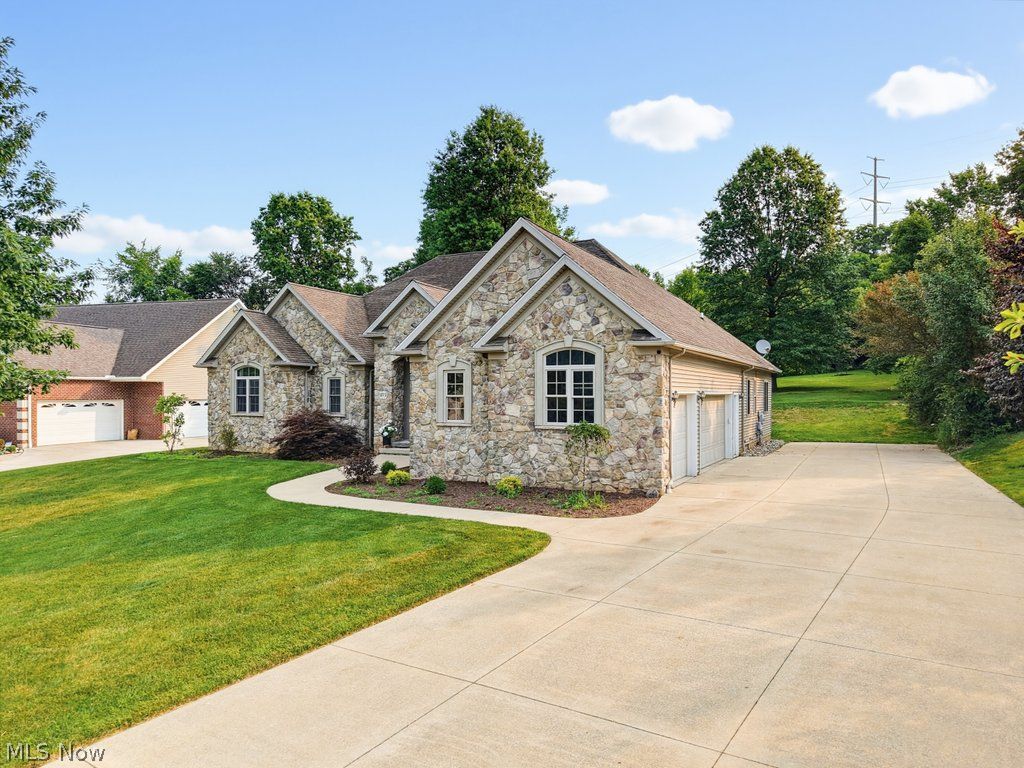 1373 Ashford Glen Lane Sagamore Hills OH 44067