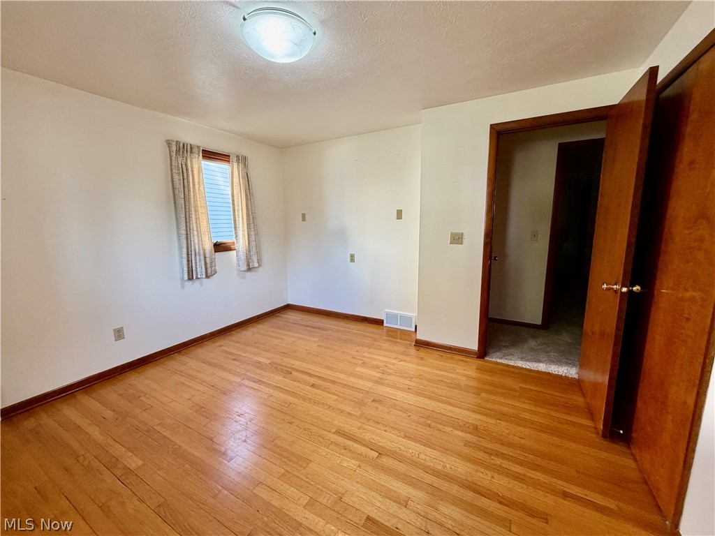 152 Meadow Drive Elyria OH 44035