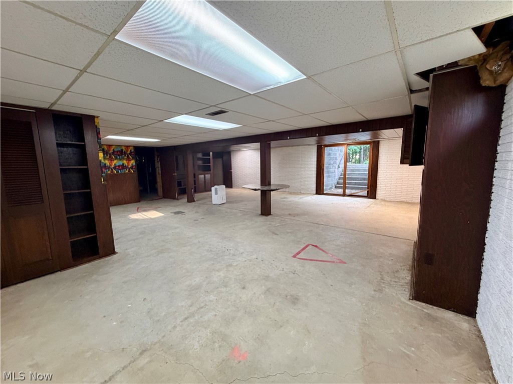 152 Meadow Drive Elyria OH 44035
