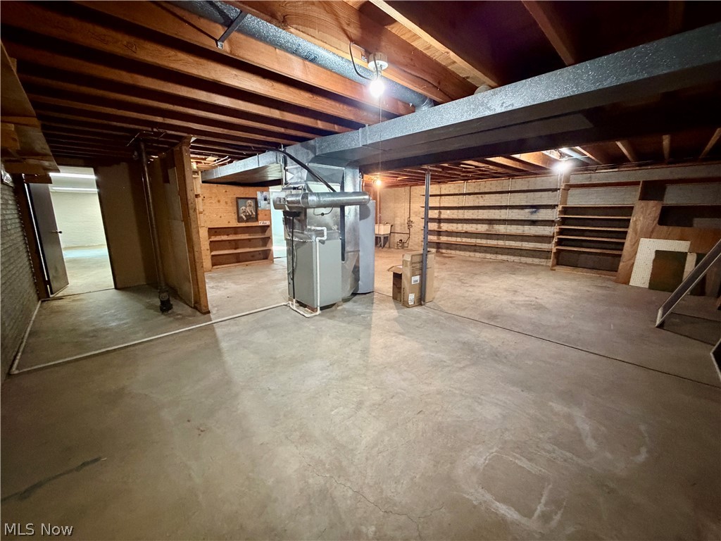 152 Meadow Drive Elyria OH 44035