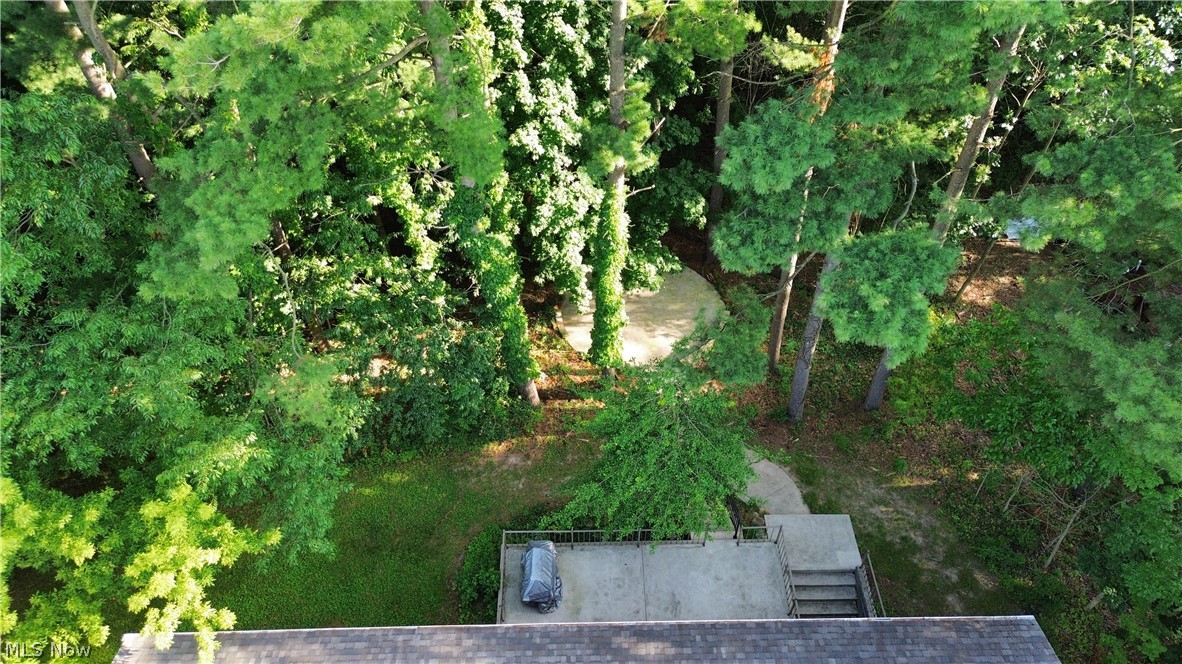 152 Meadow Drive Elyria OH 44035