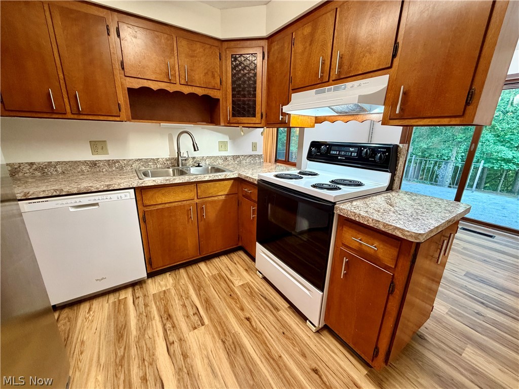 152 Meadow Drive Elyria OH 44035