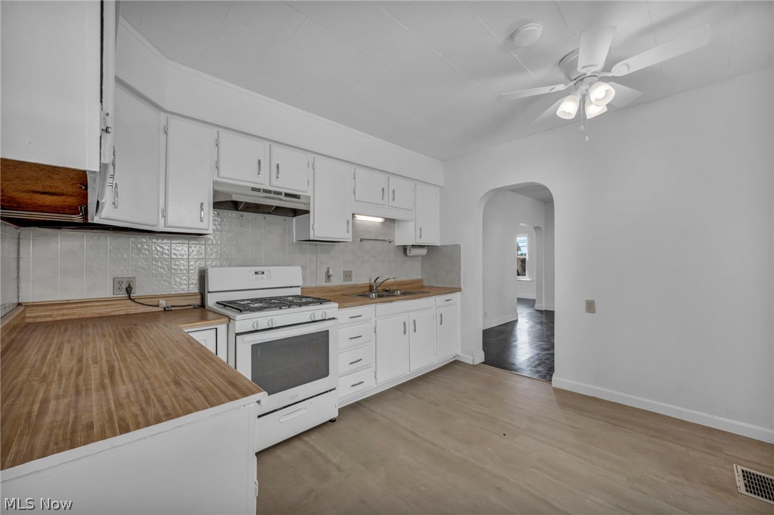 1729 Newberry Street Cuyahoga Falls OH 44221