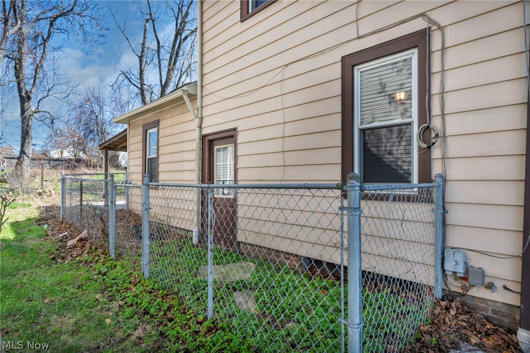 1729 Newberry Street Cuyahoga Falls OH 44221
