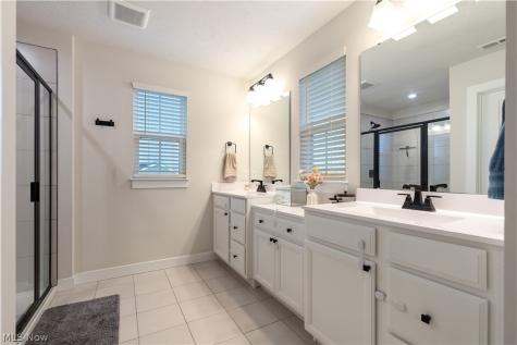 3349 Stoneleigh Road NE Canton OH 44721