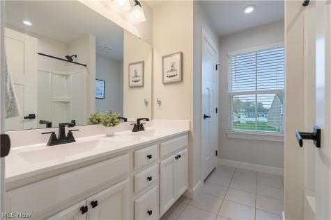 3349 Stoneleigh Road NE Canton OH 44721