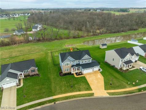 3349 Stoneleigh Road NE Canton OH 44721