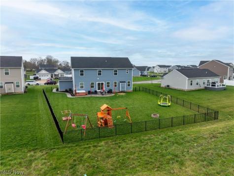 3349 Stoneleigh Road NE Canton OH 44721