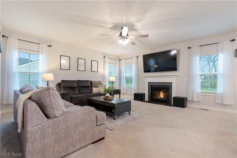 3349 Stoneleigh Road NE Canton OH 44721