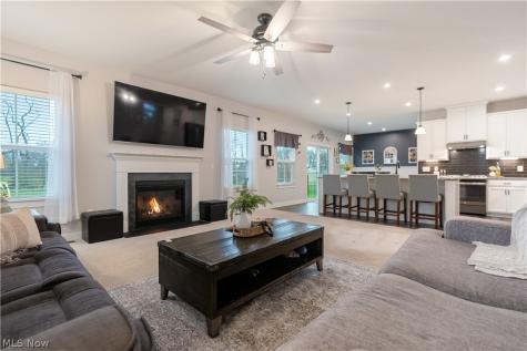 3349 Stoneleigh Road NE Canton OH 44721