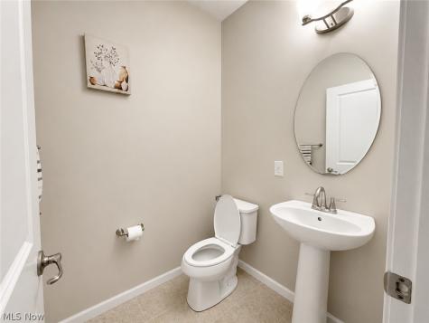 867 Starr Ridge Street SE Massillon OH 44646