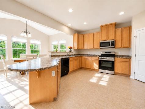 867 Starr Ridge Street SE Massillon OH 44646
