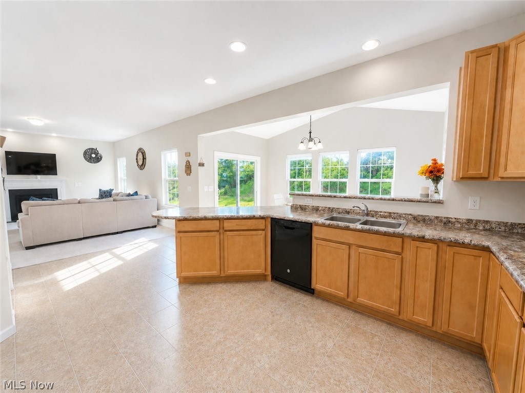 867 Starr Ridge Street SE Massillon OH 44646
