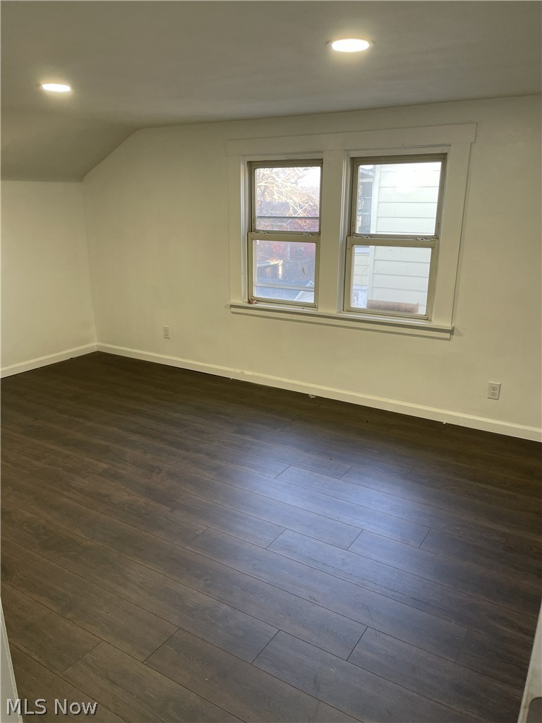 124 E Midlothian Youngstown OH 44507