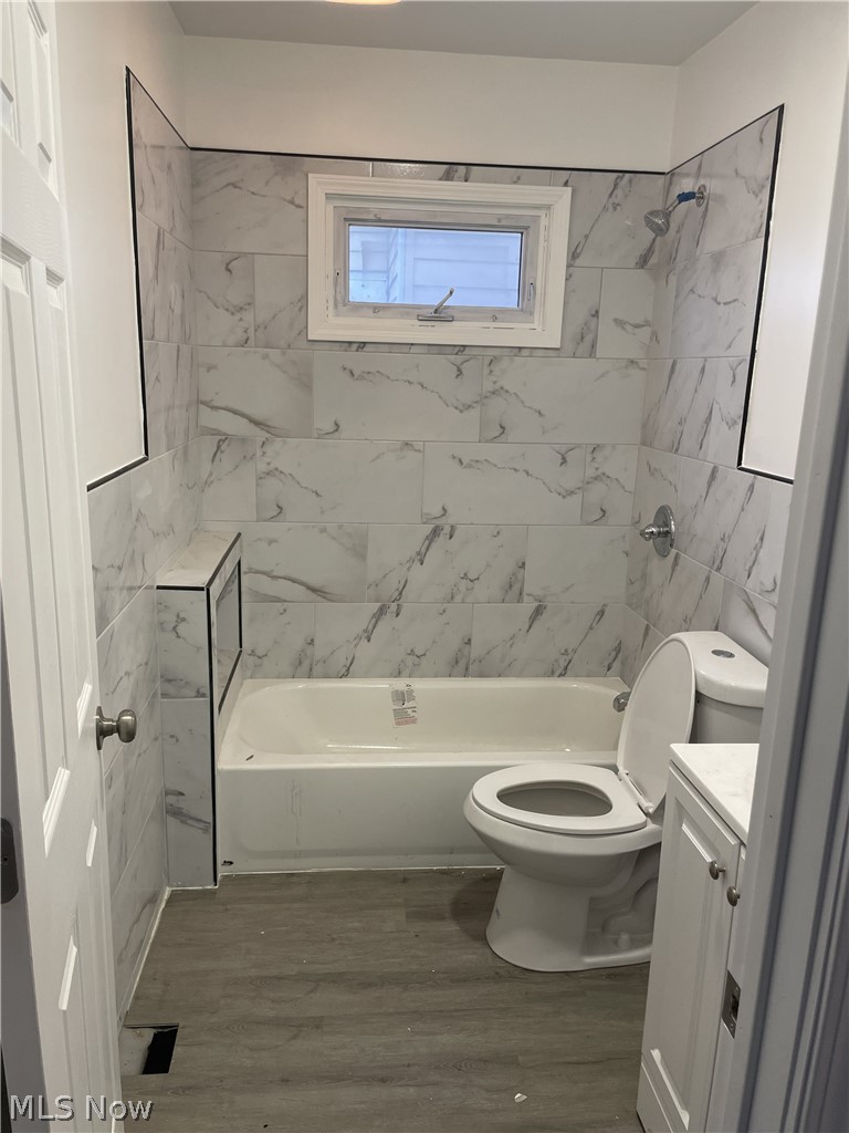 124 E Midlothian Youngstown OH 44507
