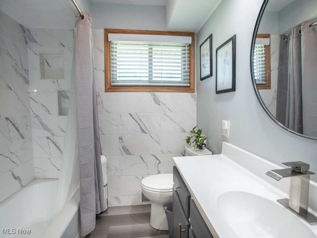 6451 Glenwillow Drive North Royalton OH 44133