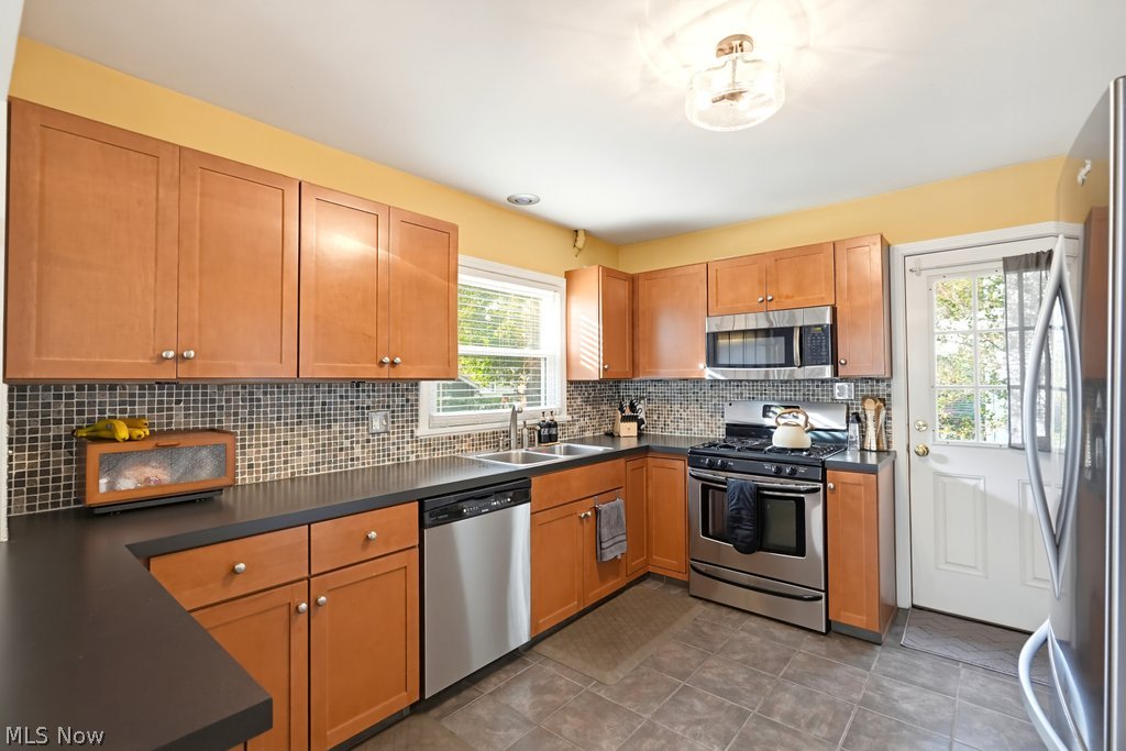 1499 W Sunset View Drive Akron OH 44320