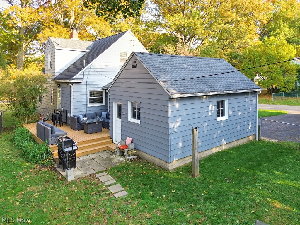 1499 W Sunset View Drive Akron OH 44320